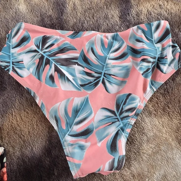 PatPat Black Kids Swimwear Top (9-10Y) - Picture 5 of 5